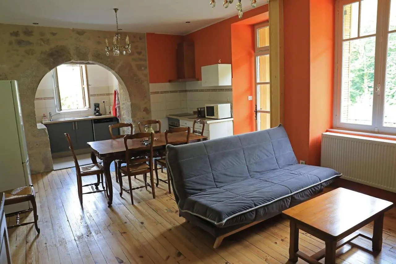 Gite De Truyere Entraygues-sur-Truyere 0*,  France
